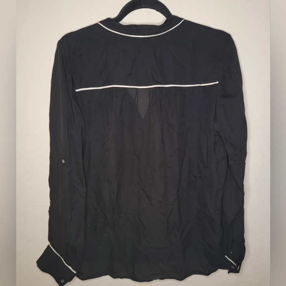 Vince Silk Button Down V-Neck Contrast Piping Semi Sheer Blouse SIze M - Picture 2 of 2